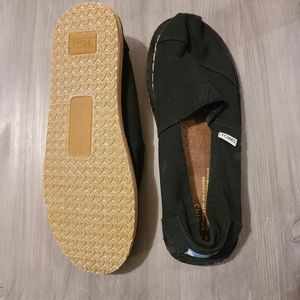 MENS TOMS SHOES